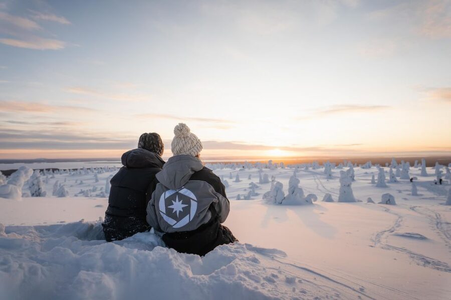 Rovaniemi: Riisitunturi National Park with Pro Photos & BBQ - The 4 km Hike in Riisitunturi: Snow, Views, and a Photo-Friendly Pace
