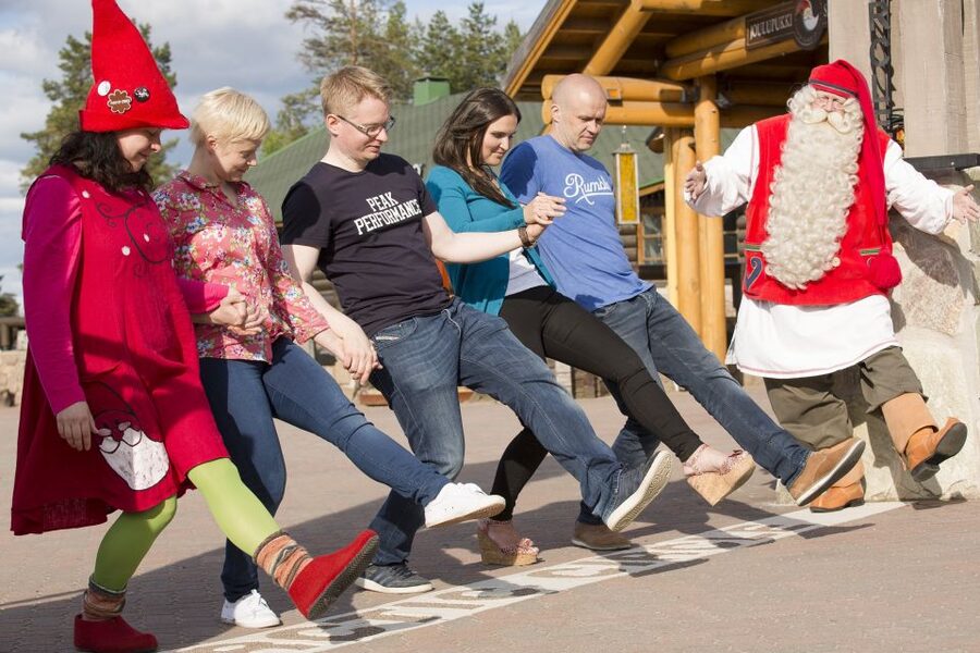 Rovaniemi: Santa Claus Village and Arctic Circle - Lunch buffet: a smart built-in break in Lapland temps
