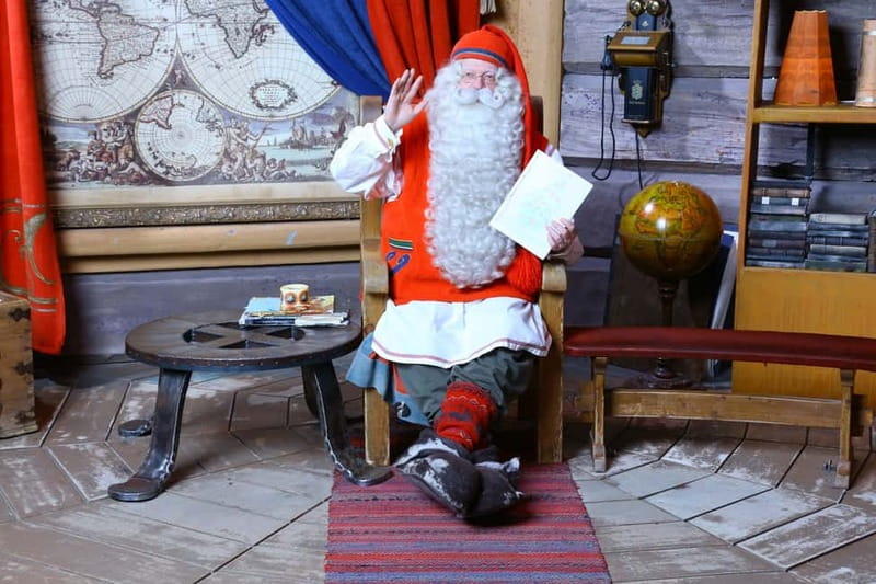 Rovaniemi: Santa Claus Village & Santa Park in One Day - Santa Claus Village: Santa’s office, post office, and the photo moment