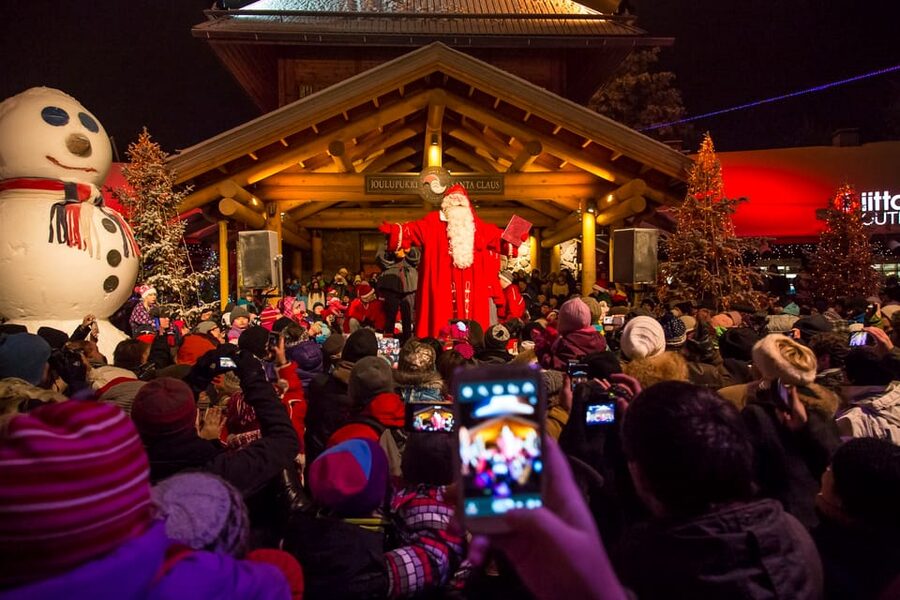 Rovaniemi: Santa Claus Village & Santa Park in One Day - Santa Park: shows, games, exhibitions, and the second wave of magic