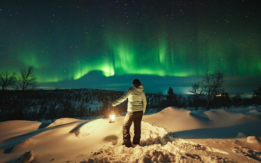 Rovaniemi: Small Group Aurora Hunt-full money back guarantee - The outside time: calm waiting, then fast changes when the sky clears