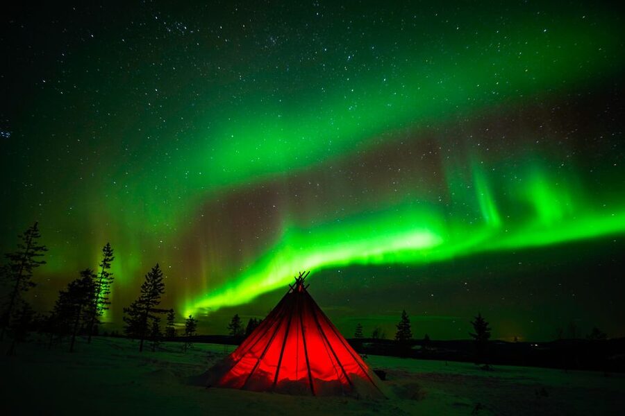 Rovaniemi: Small-Group Northern Lights Wilderness Tour - Leaving Rovaniemi: What Makes This Aurora Tour Feel Worth It