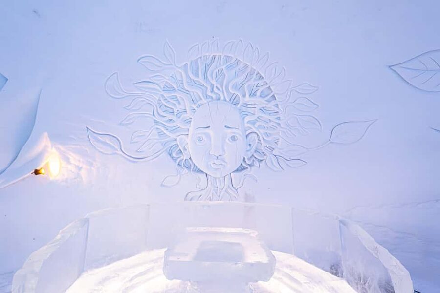 Rovaniemi: Snowman World Entry Ticket in Santa Claus Village - Time your entry to beat queues and stay comfortable
