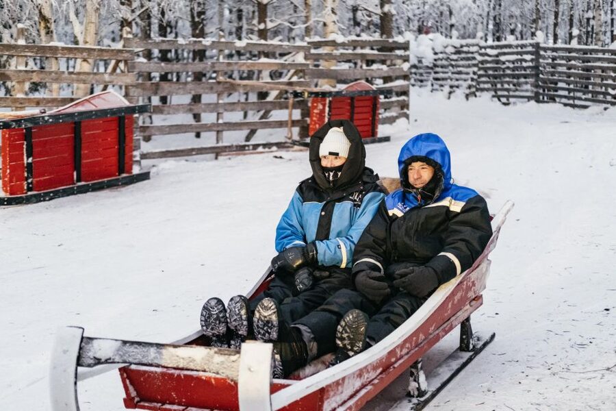 Rovaniemi: Snowmobile Safari, Reindeer & Husky Sleigh Ride - Heated handlebars for drivers: comfort trick you should plan for
