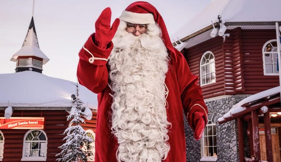 Rovaniemi: Tour to Santa Claus Village with Hotel pick up - Santa Claus Village in Winter: why the pickup actually matters