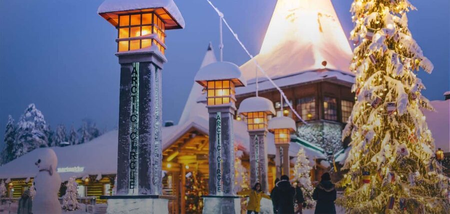 Rovaniemi: Tour to Santa Claus Village with Hotel Transfer - Meeting Santa Claus at Santa Claus Village