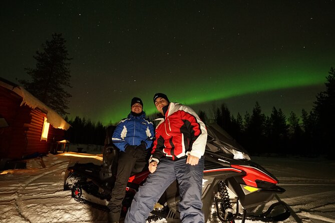 Snowmobile drive experience - How the Ride Fits Families (Kids in Sleds)