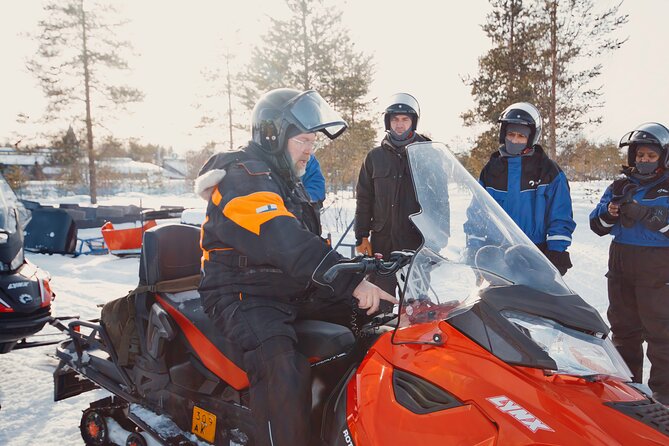Snowmobile Safari into the Arctic Circle Forest - Driving rules: what you must have before you ride