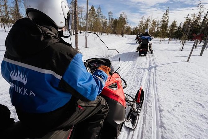Snowmobiling and ice fishing in Apukka Resort, Rovaniemi - Getting To Apukka Resort and Starting Off Right