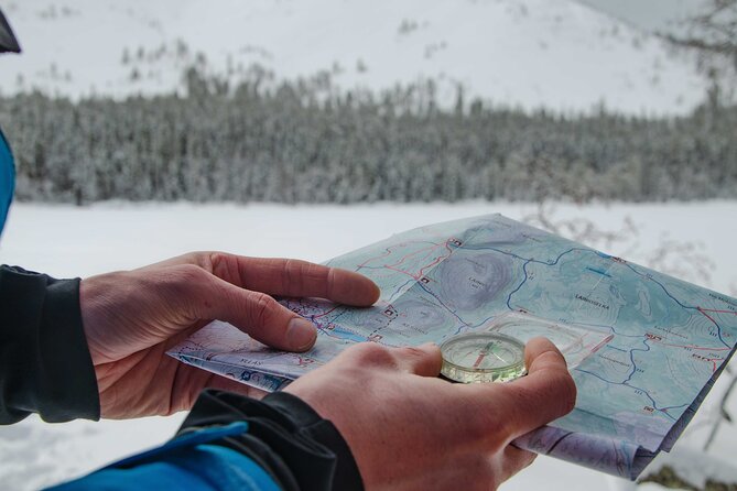 Snowshoeing Adventure with Ice-Fishing, Fire and Survival - Group size, pacing, and timing for a 4-hour winter experience