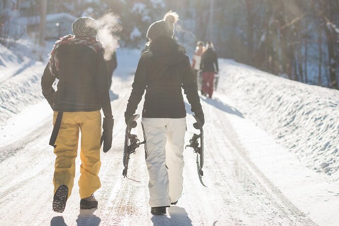Snowshoeing tour with Wild Lunch - The teepee fire and wild lunch: why the warm break is the point