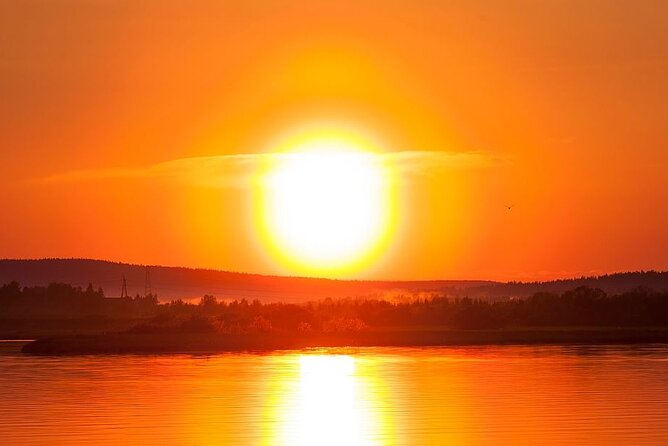 Sunset at the Arctic Circle - Katkavaara: where the view and the story meet