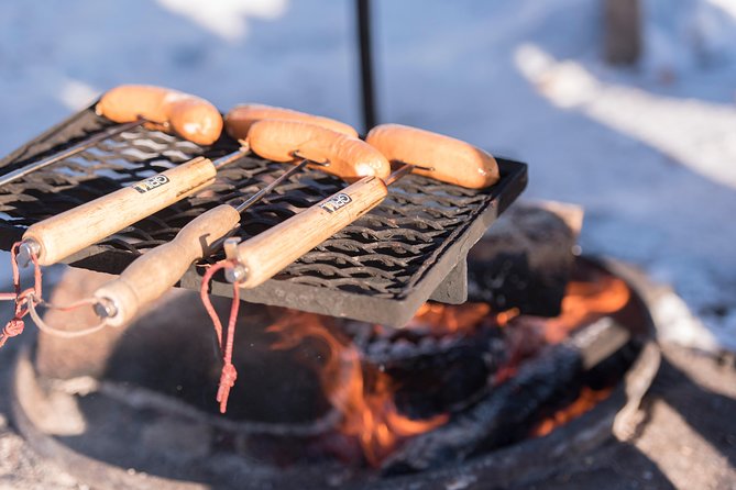 Wilderness Survival Tour - Winter - The snack and drink break: more than a pause from the cold